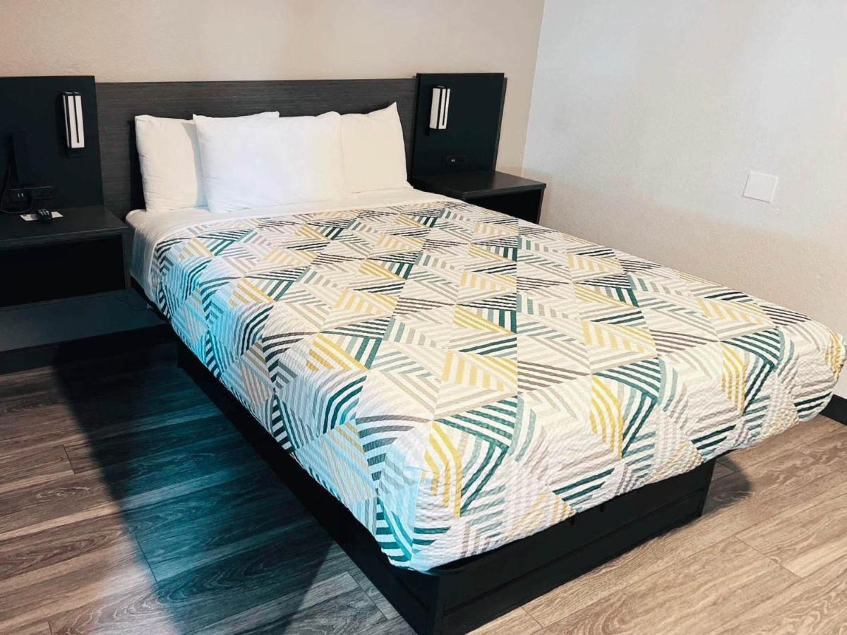 Motel 6-Marina, Ca - Monterey Экстерьер фото