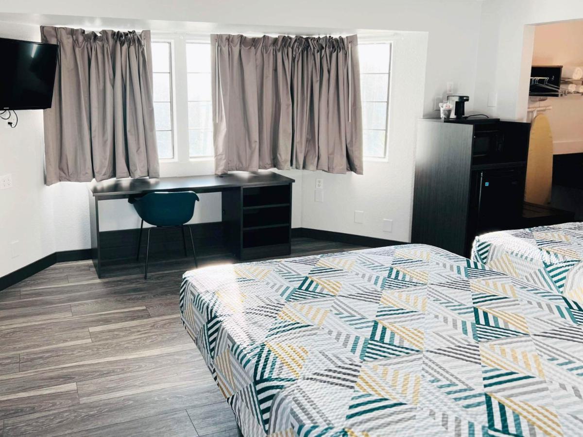 Motel 6-Marina, Ca - Monterey Экстерьер фото