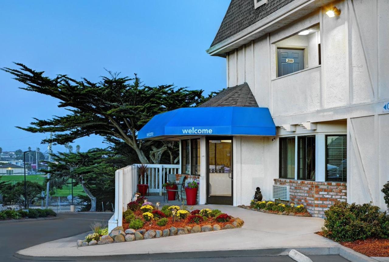 Motel 6-Marina, Ca - Monterey Экстерьер фото