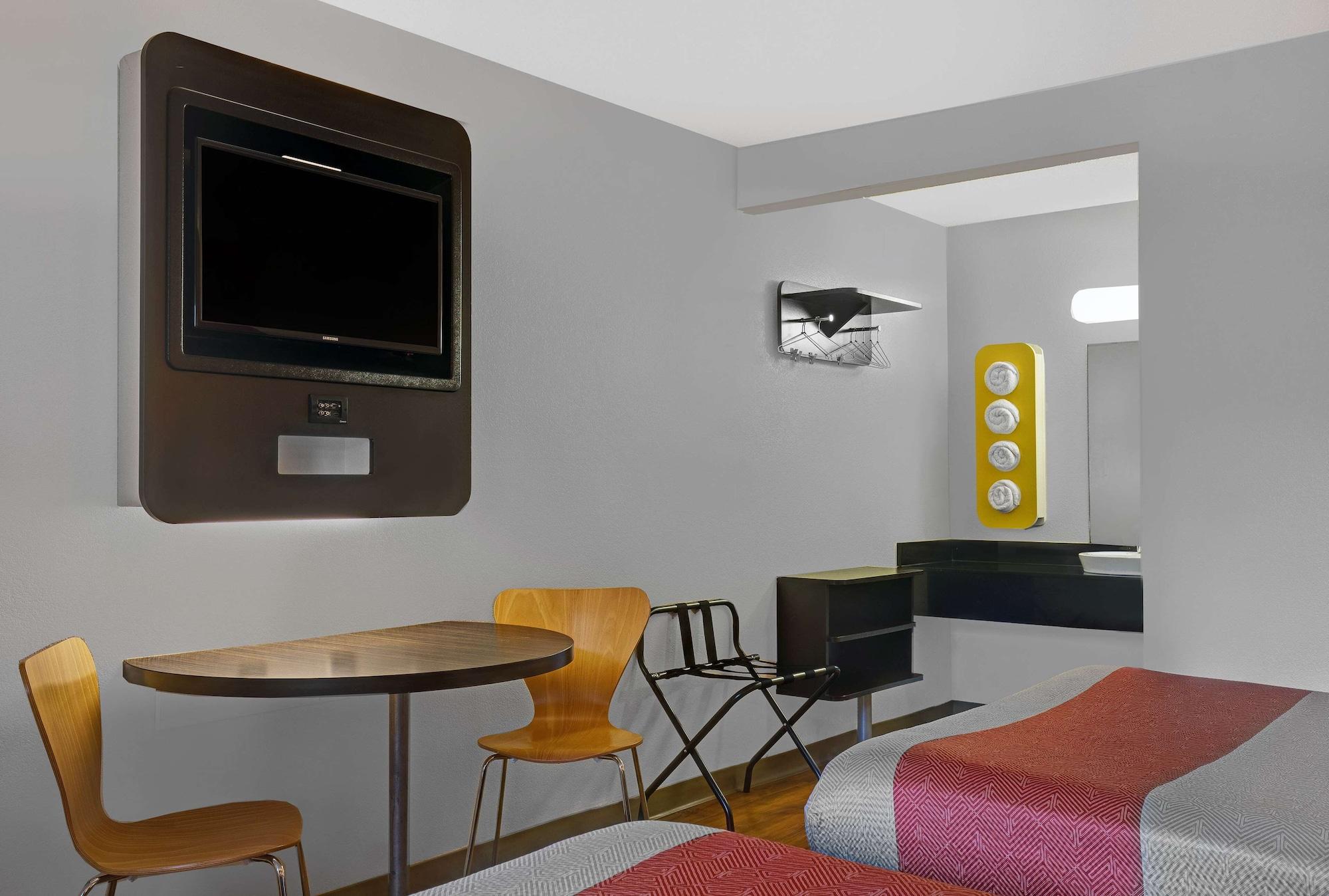 Motel 6-Marina, Ca - Monterey Экстерьер фото