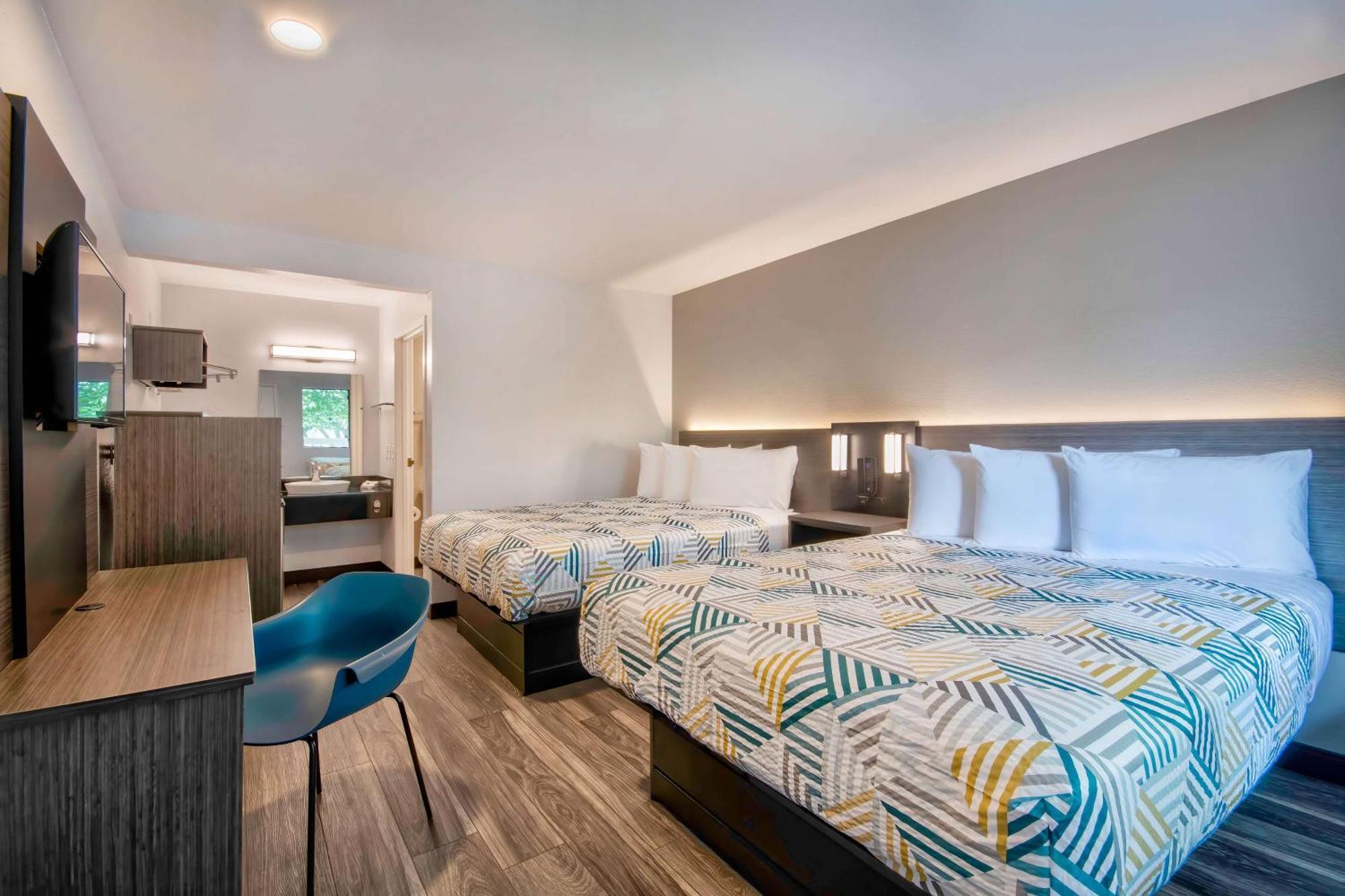 Motel 6-Marina, Ca - Monterey Экстерьер фото