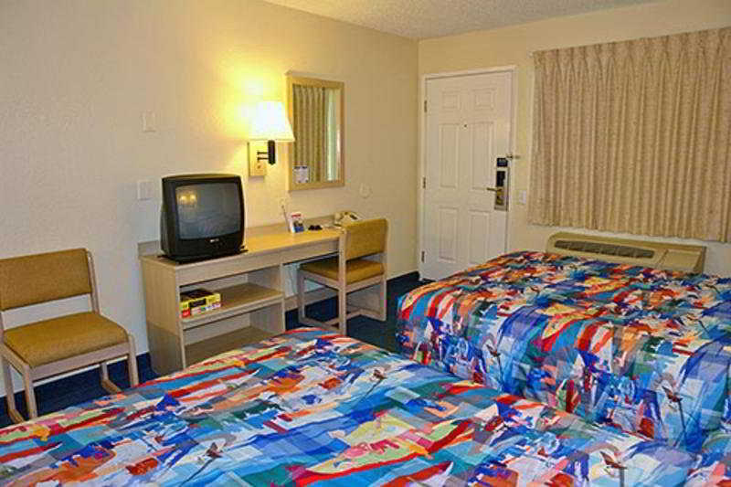 Motel 6-Marina, Ca - Monterey Экстерьер фото